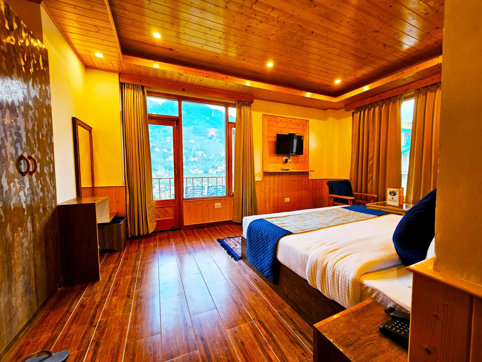 Luxury Room at Marina Heights Manali